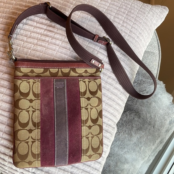 Vintage Coach Cross Body Bag Purse Purple - Picture 8 of 9